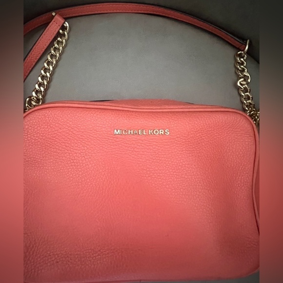 Mint condition MICHAEL MICHAEL KORS Women's Ginny Medium Camera Bag - Rose pink - Picture 3 of 6